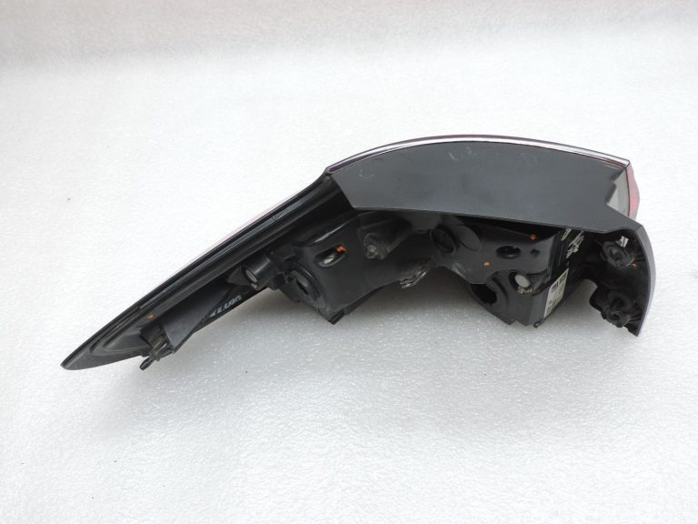 OE Opel Zafira C LED aizmugurējais lukturis, LED, labais ārējais, 13292362 🚨 Bojāts 🚨
