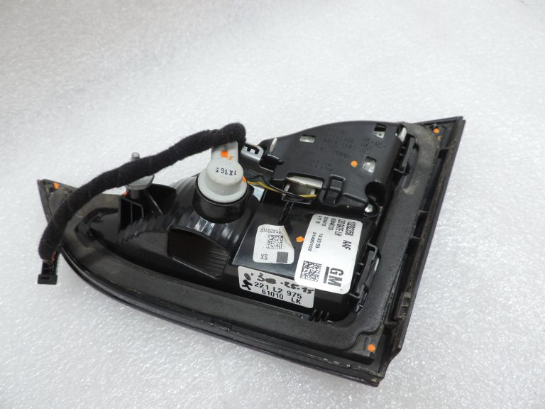 OE Opel Zafira C LED aizmugurējais lukturis, LED, kreisais, iekšējais, 13292358