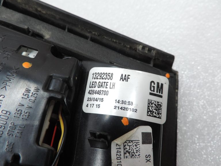 OE Opel Zafira C LED aizmugurējais lukturis, LED, kreisais, iekšējais, 13292358