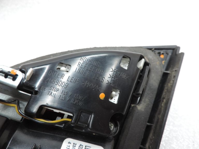 OE Opel Zafira C LED aizmugurējais lukturis, LED, kreisais, iekšējais, 13292358