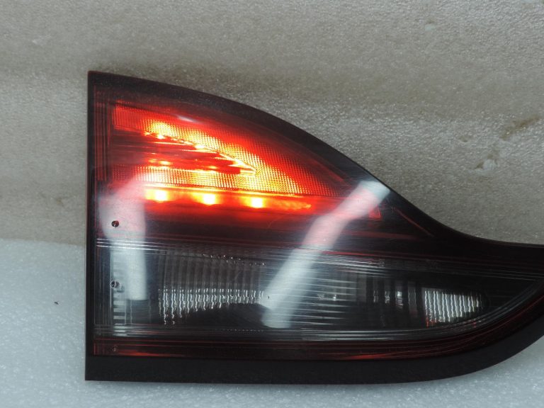 OE Opel Zafira C LED aizmugurējais lukturis, LED, kreisais, iekšējais, 13292358