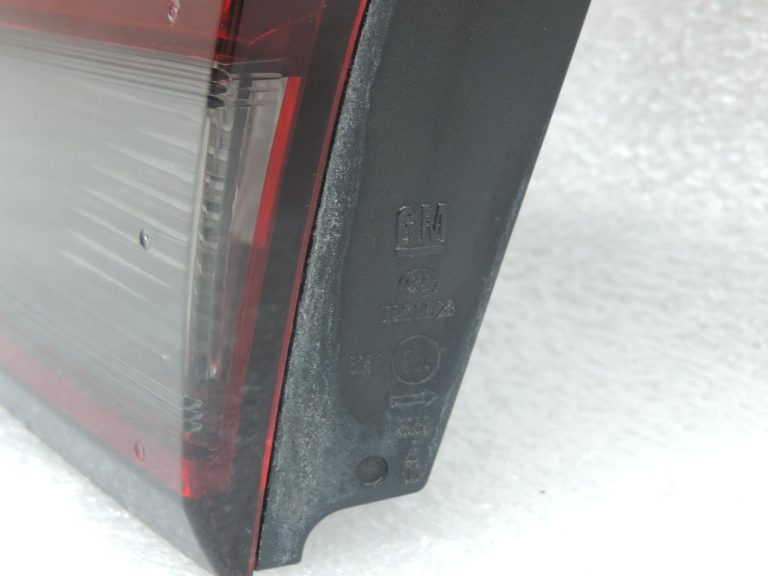 OE Opel Zafira C LED aizmugurējais lukturis, LED, labais, iekšējais, 13292359