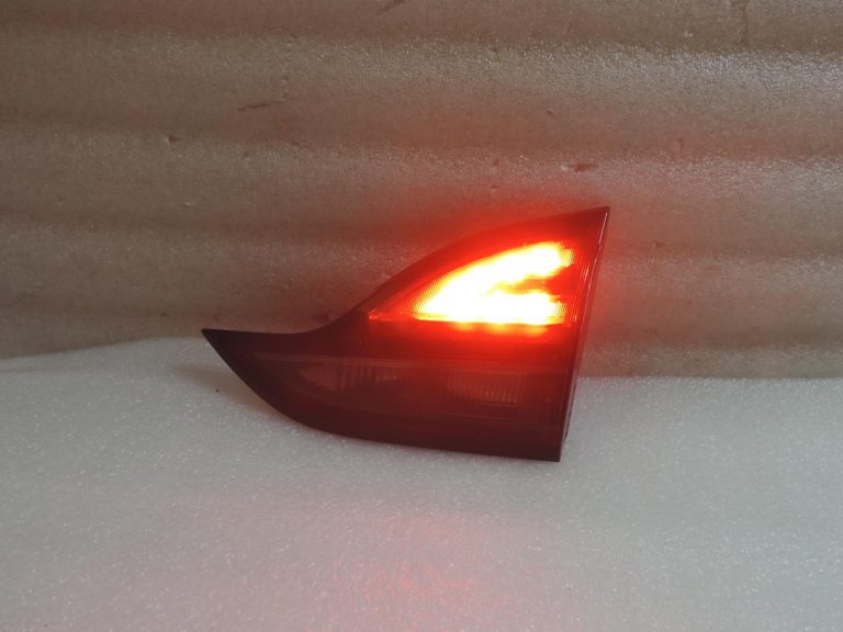 OE Opel Zafira C LED aizmugurējais lukturis, LED, labais, iekšējais, 13292359