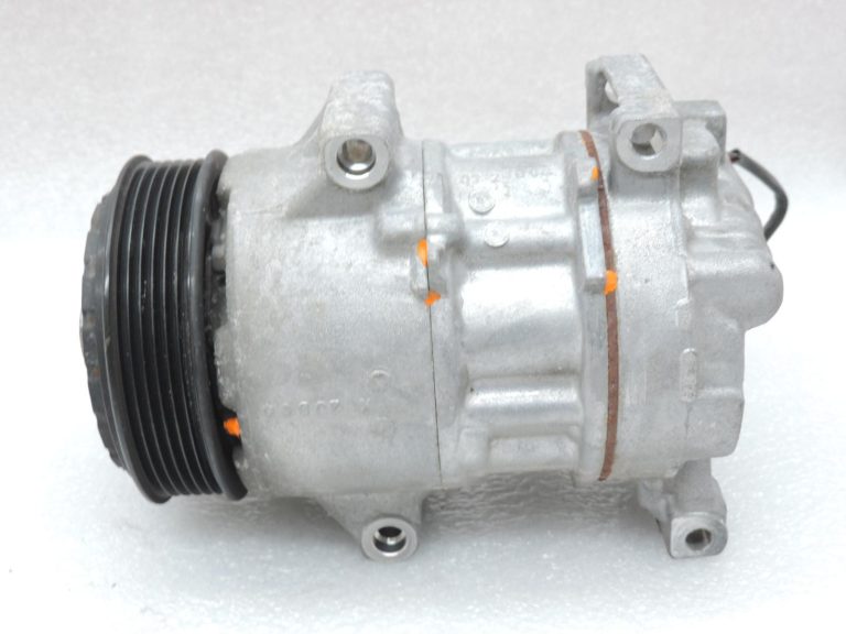 OE Toyota Corolla E21 1,2i 8NRFTS gaisa kondicionēšanas kompresors AC sūknis 8831002C00