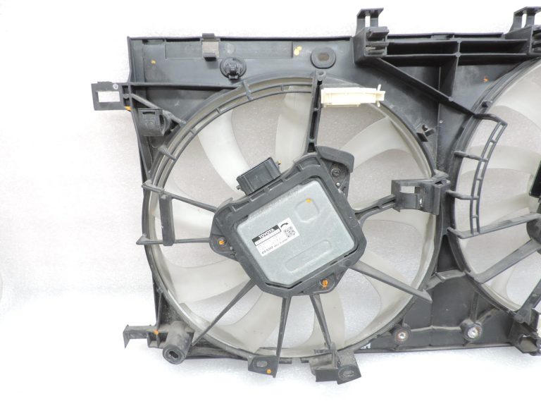 OE Toyota Corolla E21 1,2i 8NRFTS dzinēja ventilatora radiatora difuzors 167110Y260