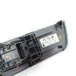OE Toyota Corolla E21 priekšējā labā loga pacēlēja slēdzis 8481002250