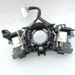 OE Toyota Corolla E21 vadu kopnes stūres kolonnas slēdža turētājs 8431902010