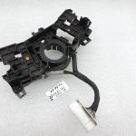 OE Toyota Corolla E21 vadu kopnes stūres kolonnas slēdža turētājs 8431902010
