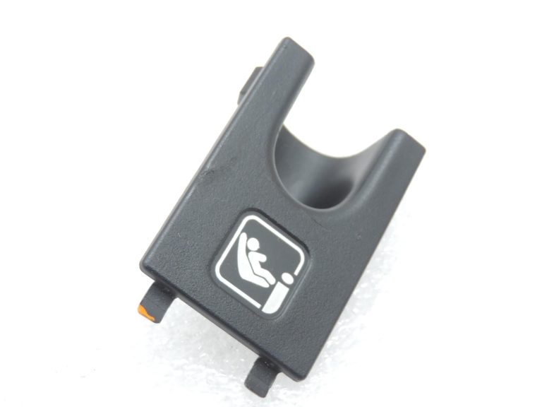OE Toyota Corolla E21 Isofix stiprinājuma uzgalis 7373102060C0
