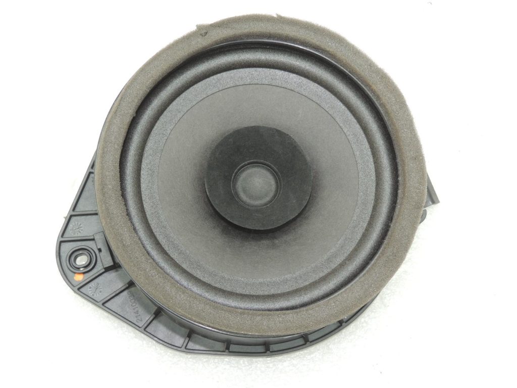 Opel Zafira C Tourer aizmugurējo durvju skaļruņi Infinity UQA 20906258 OE