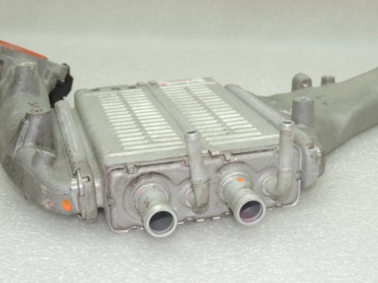 Toyota Corolla E210 1.2T starpdzesētājs (intercooler) 1794047021 OE
