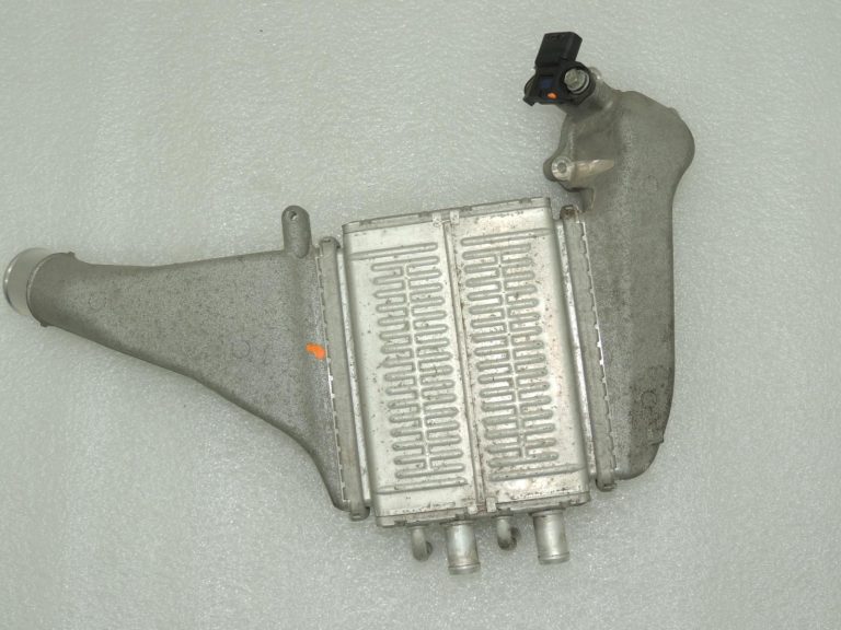 Toyota Corolla E210 1.2T starpdzesētājs (intercooler) 1794047021 OE