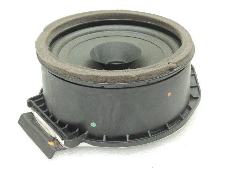 Opel Zafira C Tourer aizmugurējo durvju skaļruņi Infinity UQA 20906258 OE