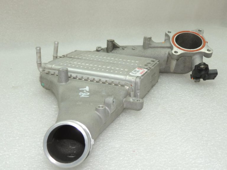 Toyota Corolla E210 1.2T starpdzesētājs (intercooler) 1794047021 OE