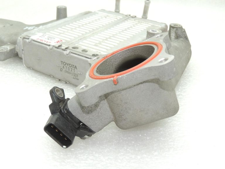 Toyota Corolla E210 1.2T starpdzesētājs (intercooler) 1794047021 OE