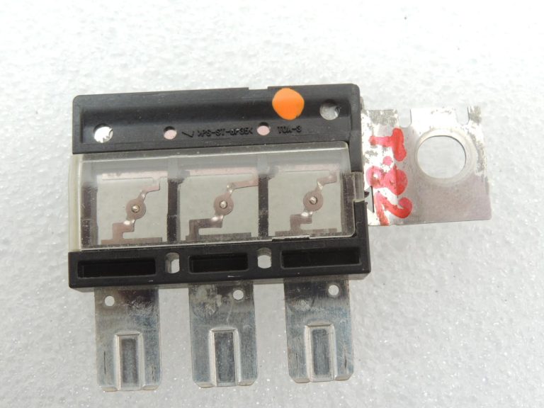 Toyota Yaris IV galvenā drošinātāja kausējamais drošinātājs 82620K0050 82620K0060 OE