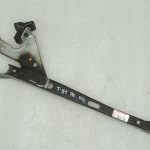 Toyota Corolla E210 slēdzenes turētājs, motora pārsega slēdzenes balsts 5320802260 OE