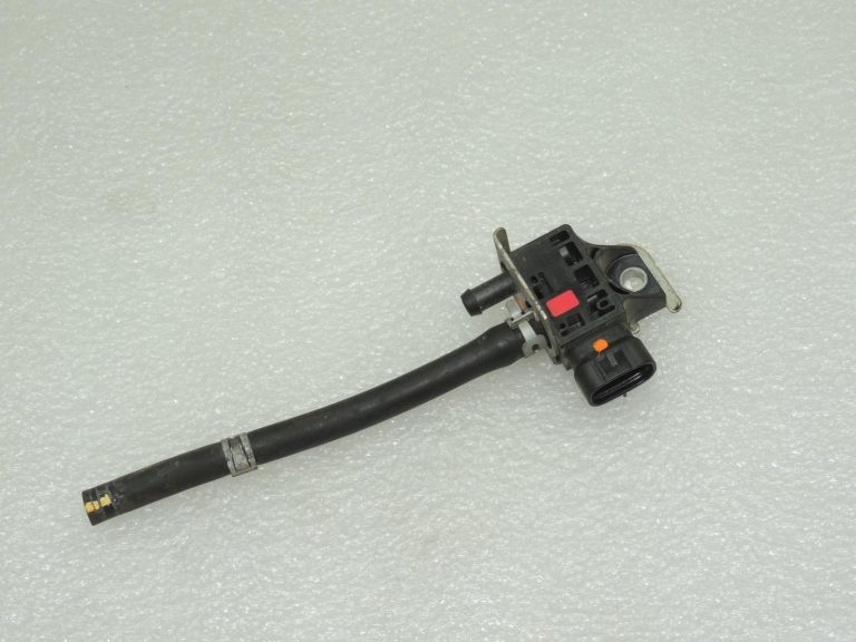 Toyota Lexus diferencētā spiediena sensors, izplūdes gāzu spiediena sensors 8948171010 OE