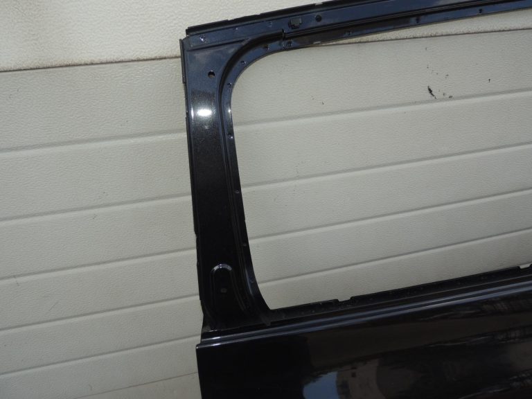 Opel Zafira C Tourer aizmugurējā labā durvī, melna, GAR 13355183, oriģinālā