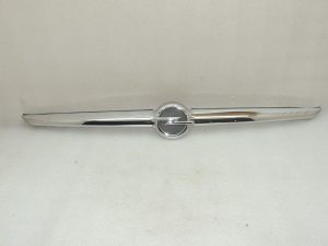 Opel Zafira C Tourer bagāžnieka durvju apdares sloksne, vidusdaļa 20907406, oriģinālā OE detaļa