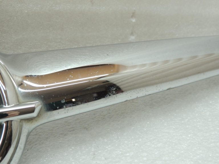 Opel Zafira C Tourer bagāžnieka durvju apdares sloksne, vidusdaļa 20907406, oriģinālā OE detaļa