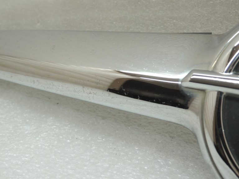 Opel Zafira C Tourer bagāžnieka durvju apdares sloksne, vidusdaļa 20907406, oriģinālā OE detaļa