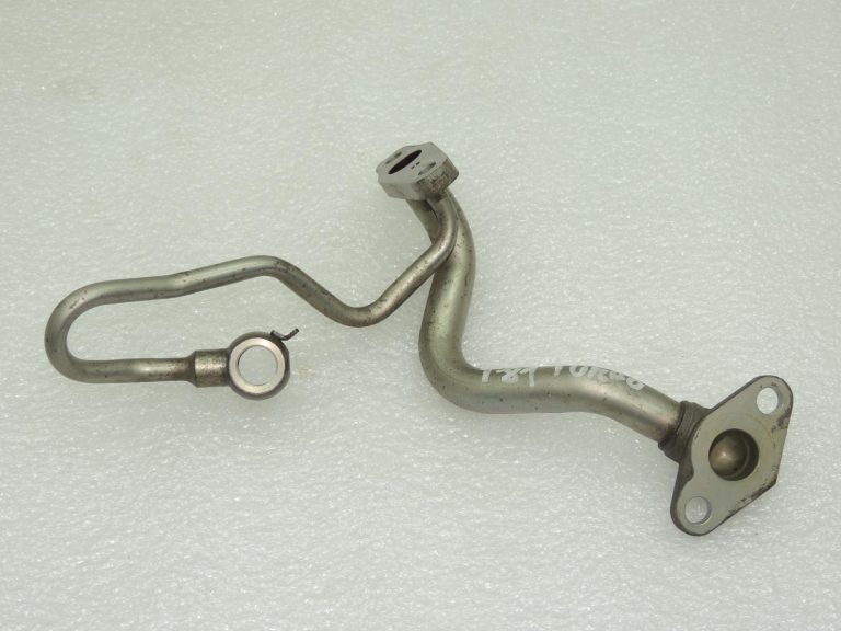 Toyota Corolla 1.2 Turbo eļļas padeves caurule, turbo eļļas caurule 1540747011