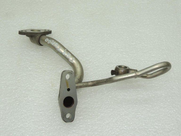 Toyota Corolla 1.2 Turbo eļļas padeves caurule, turbo eļļas caurule 1540747011