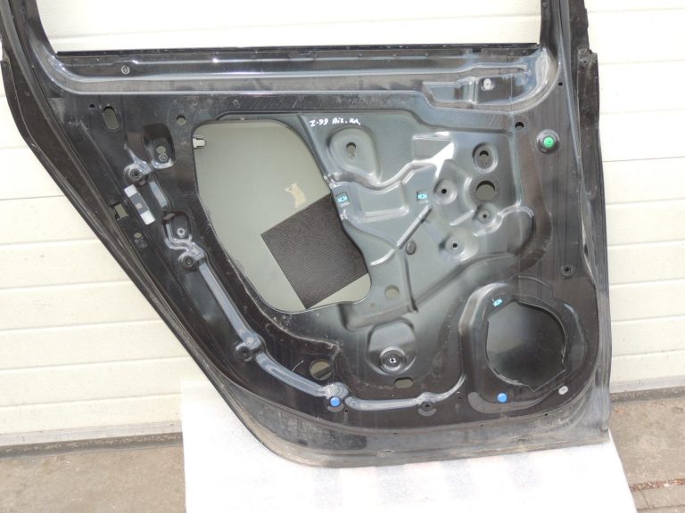 Opel Zafira C Tourer aizmugurējā kreisā durvīte, melna, GAR 13355182, oriģināla