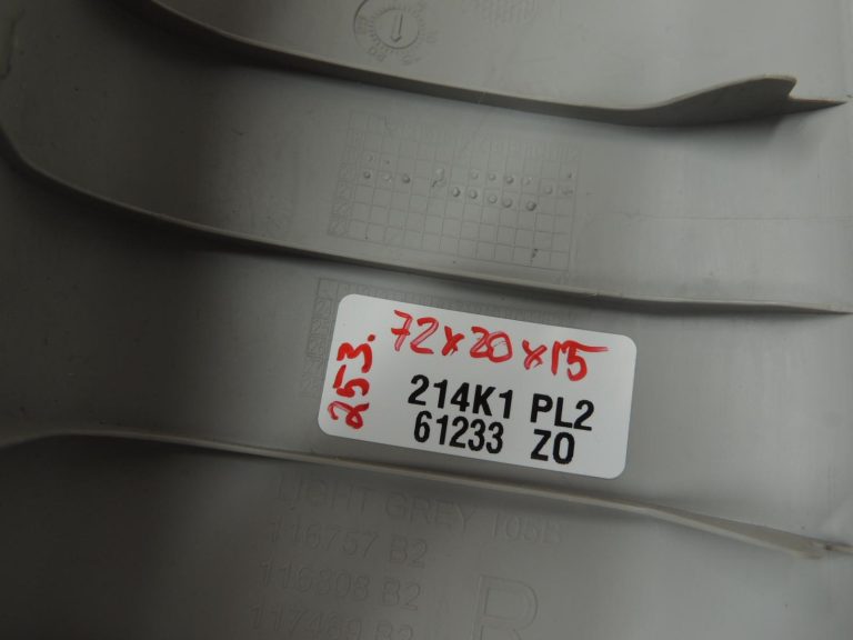 Toyota Yaris IV A-staba apdare, augšējā labā puse, pelēka, 62211K0040B0, oriģinālā OE detaļa