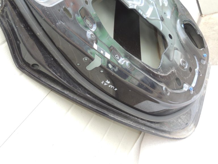 Opel Zafira C Tourer aizmugurējā kreisā durvīte, melna, GAR 13355182, oriģināla