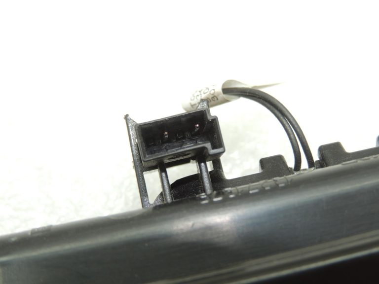 Opel Zafira Tourer C aizmugurējās durvju atvēršanas slēdzis 13359895 13422270 1.6 CDTI