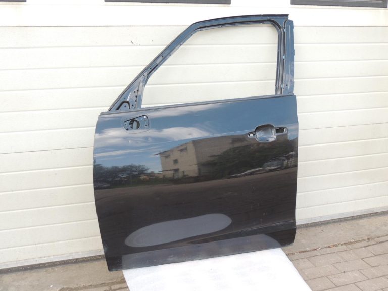 Opel Zafira C Tourer priekšējā kreisā durvju puse (vadītāja puse) GAR 13355178 OE