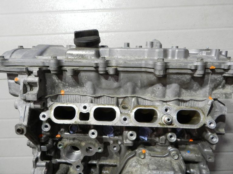 Toyota Corolla E210 oriģinālais dzinējs 1,2 benzīns 8NRFT 8NR U265225 110 000 km