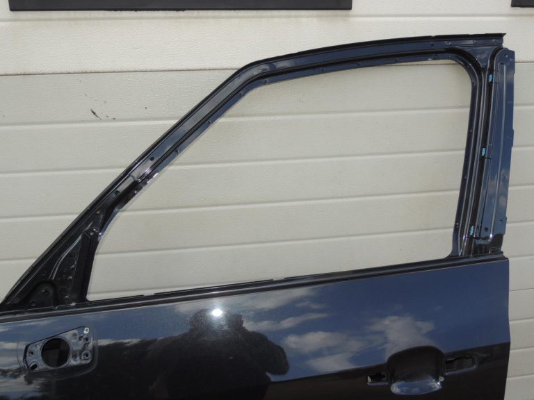 Opel Zafira C Tourer priekšējā kreisā durvju puse (vadītāja puse) GAR 13355178 OE