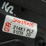 Toyota Yaris IV kreisais ārējais spogulis 1G3 pelēkā metāla krāsā 87940K0030 oriģināls OE