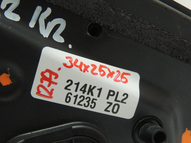 Toyota Yaris IV kreisais ārējais spogulis 1G3 pelēkā metāla krāsā 87940K0030 oriģināls OE
