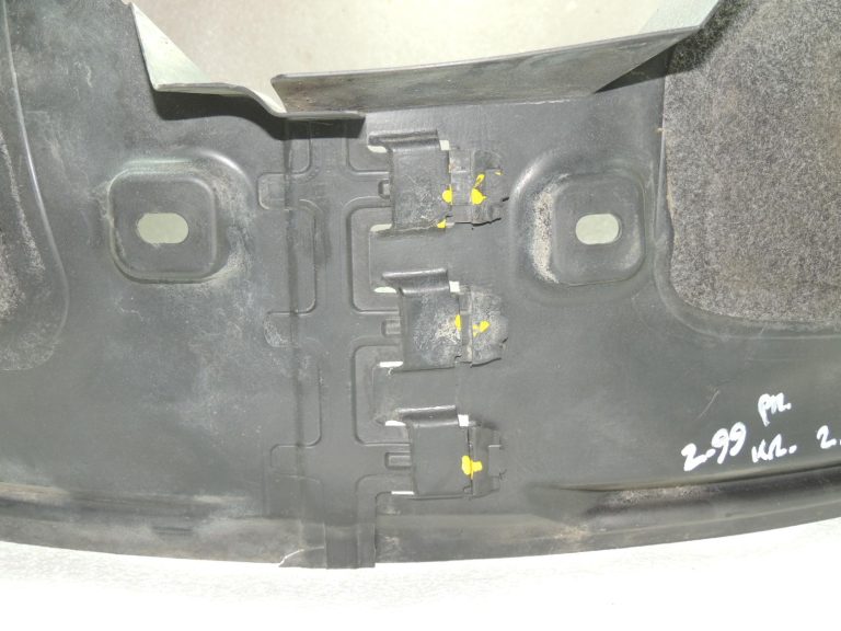 Opel Zafira Tourer C priekšējais kreisais riteņa arkas apvalks (iekšējais spārns) 13301569 OE