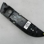 Toyota Corolla E210 oriģinālais priekšējā kreisā loga pacēlāja slēdzis 8404002160