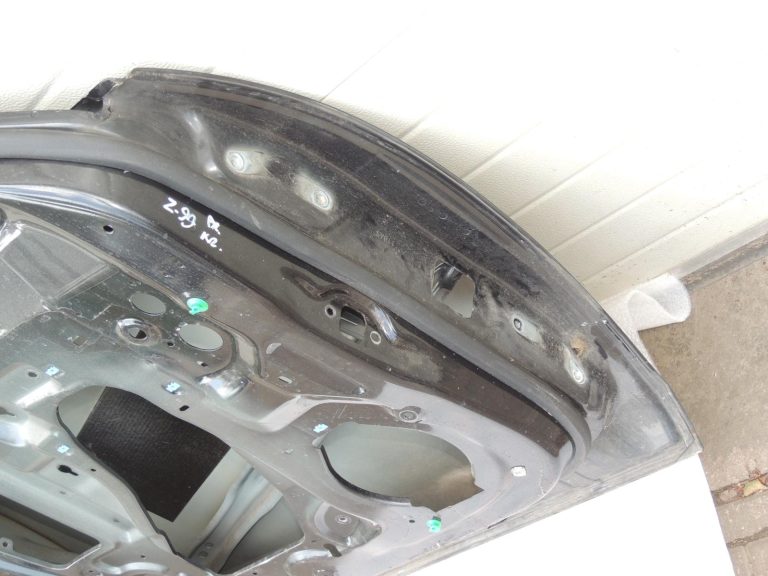 Opel Zafira C Tourer priekšējā kreisā durvju puse (vadītāja puse) GAR 13355178 OE