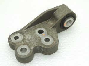 Toyota Corolla E210 1.2T griezes momenta balsts, dzinēja balsts 123640Y180 OE
