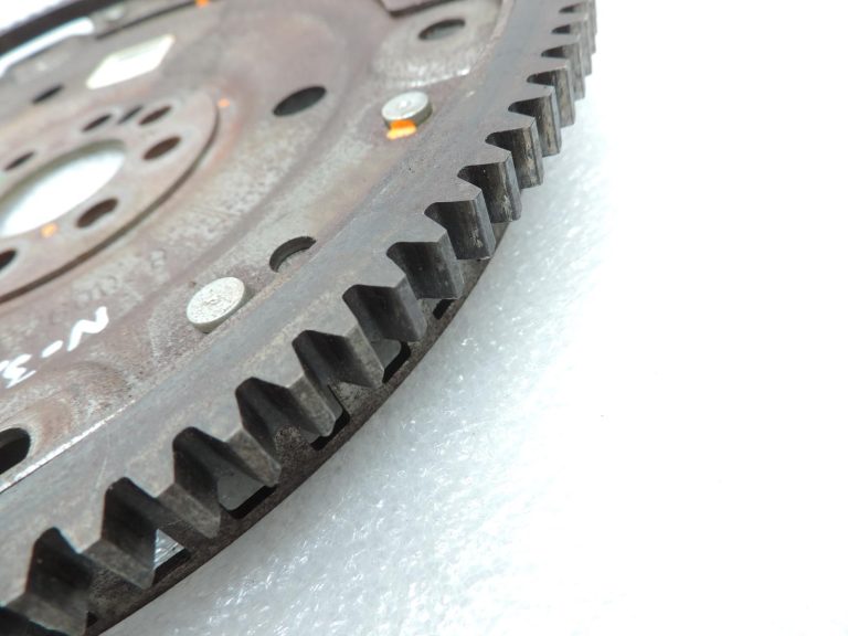 Nissan Navara II D40 3.0DCi V6 V9X svārsts 1231000Q1K Flywheel