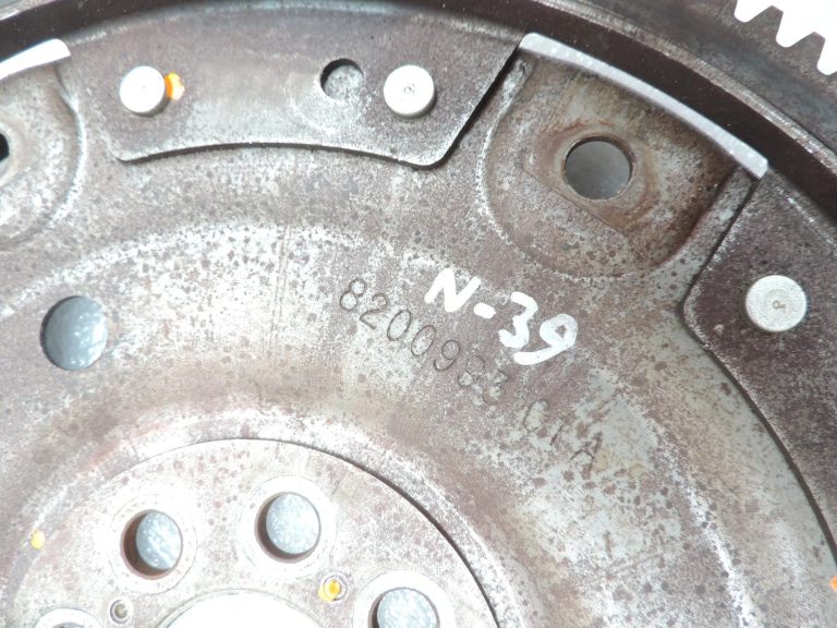Nissan Navara II D40 3.0DCi V6 V9X svārsts 1231000Q1K Flywheel