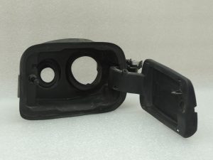 BMW G30 520d degvielas tvertnes uzmavas korpusa eņģes servodzinējs AdBlue 51177391833