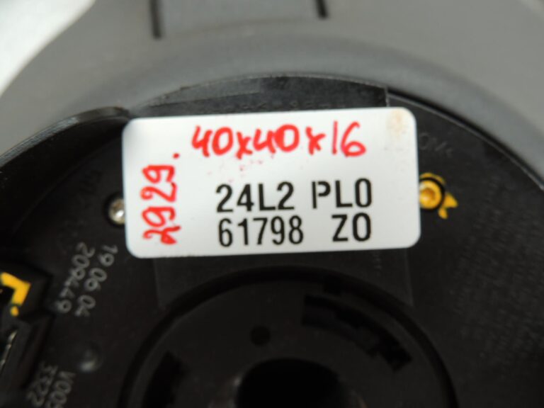 Smart Fortwo 450 Roadster 452 sporta stūre ar ādas apdari un pārnesumu pārslēgšanas svirām Q0008772V004C72W00