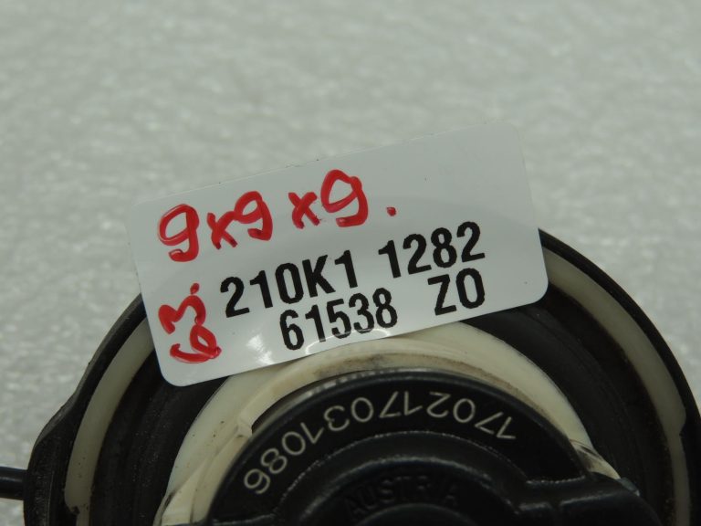 BMW G30, G31, G20, G30 dīzeļdegvielas tvertnes vāciņš, aizbīdnis 16117482901 OE