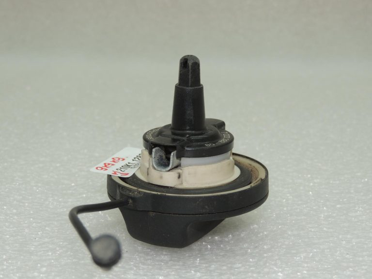 BMW G30, G31, G20, G30 dīzeļdegvielas tvertnes vāciņš, aizbīdnis 16117482901 OE