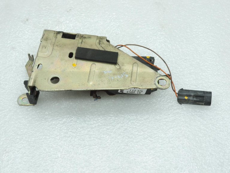 OE Smart ForTwo W450 priekšējā kreisā durvju slēdzene 0002855V008