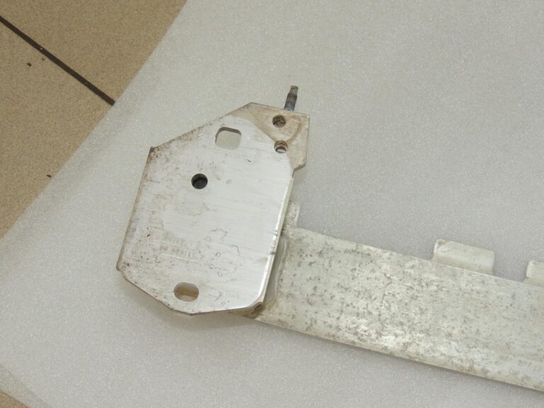 BMW G30 G31 aizmugurējais bampera kronšteins ECE 51127387334 7387334 OE
