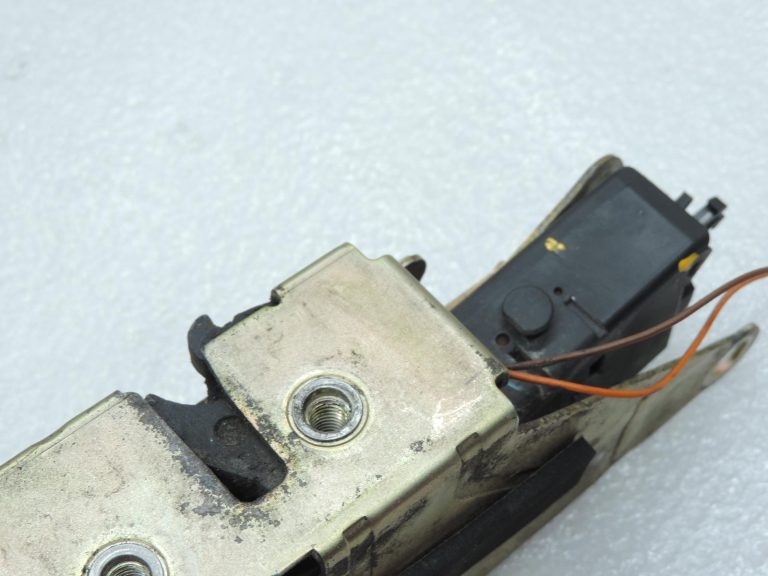OE Smart ForTwo W450 priekšējā kreisā durvju slēdzene 0002855V008